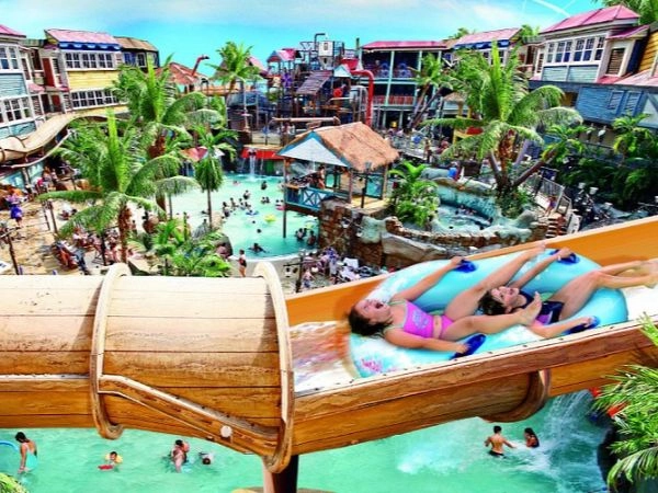 alton-towers-waterpark (1) 11 unique date ideas in London