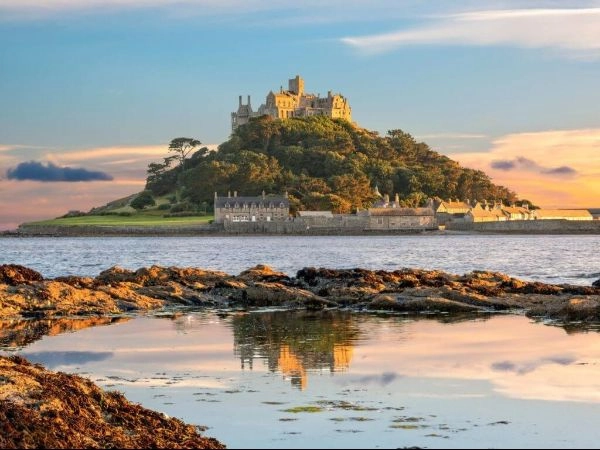st-michaels-mount-cornwall-england-uk-1024x768 (1) Unique date ideas in London